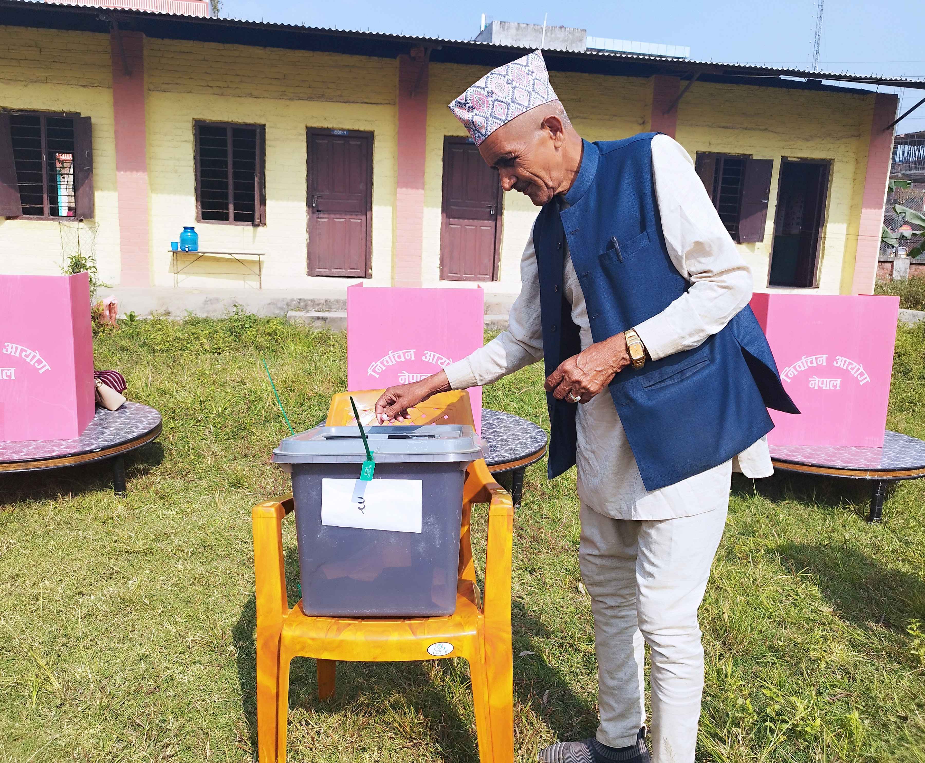 https://www.nepalminute.com/uploads/posts/election - RA_Deukhuri-1667466050641 - rss_11zon1667474048.jpg